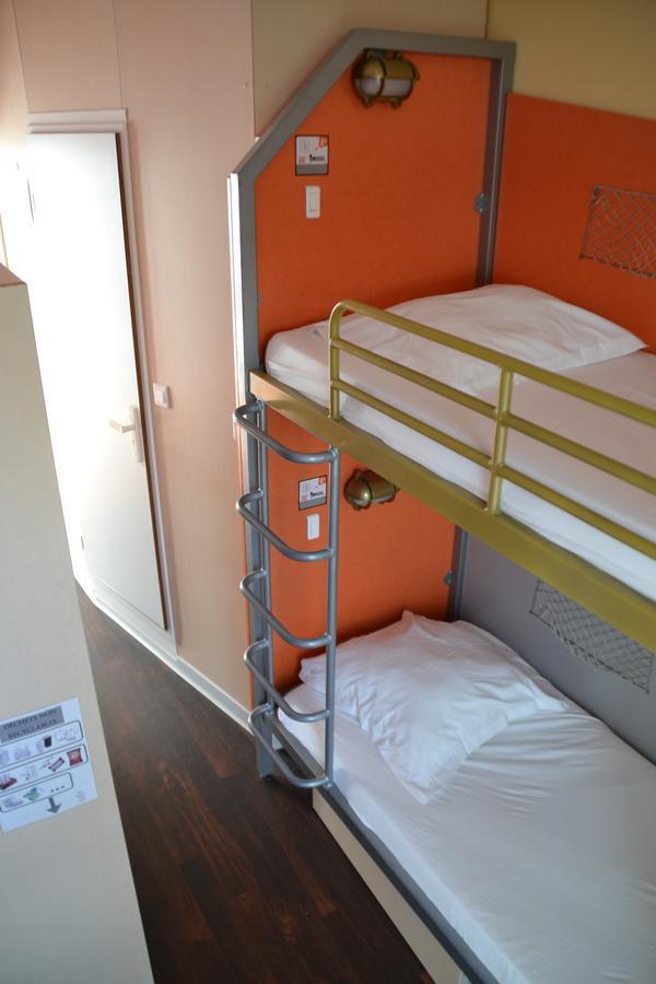 Auberge De Jeunesse Hostel La Rochelle  Ngoại thất bức ảnh